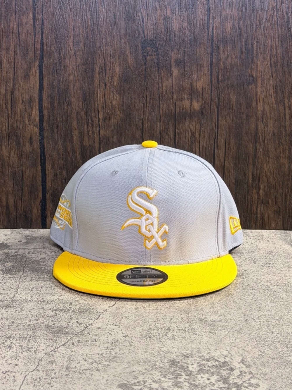 New Era White Sox 9FIFTY Snapback Gray Yellow 2005 World Series OSFA